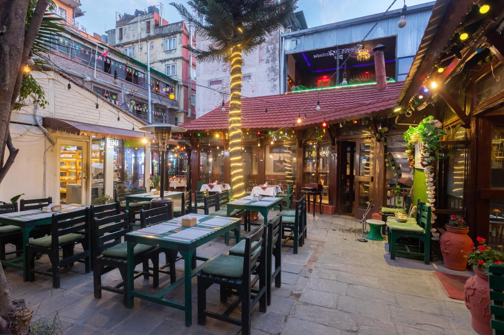 Aawas Boutique Hotel Catmandu Exterior foto